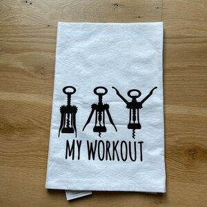 DESIGNING MOMENTS | CORKSCREW PRINTED HAND TOWEL